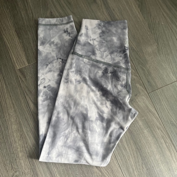 lululemon align diamond dye size 4, 25" inseam comfy athletic leggings - Picture 1 of 1